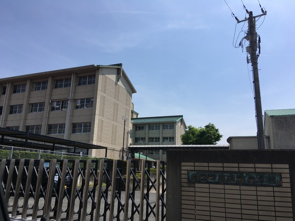 北葛城郡広陵町大字笠の土地(広陵中学校)