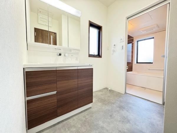 香芝市西真美１丁目の中古一戸建て