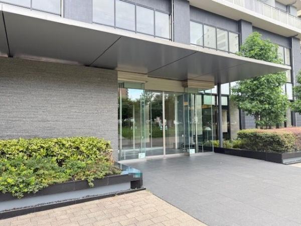 ルネッサなんばタワー