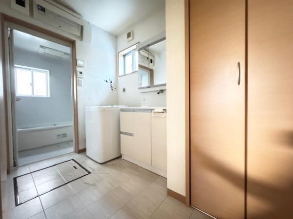 香芝市尼寺３丁目の中古一戸建て