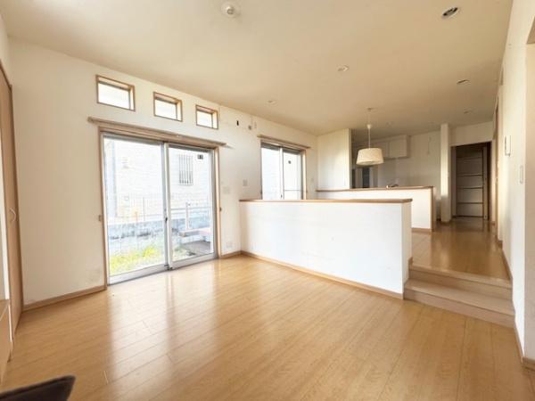 香芝市尼寺3丁目　中古戸建