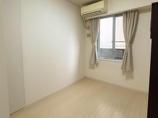 ルネッサなんばタワー