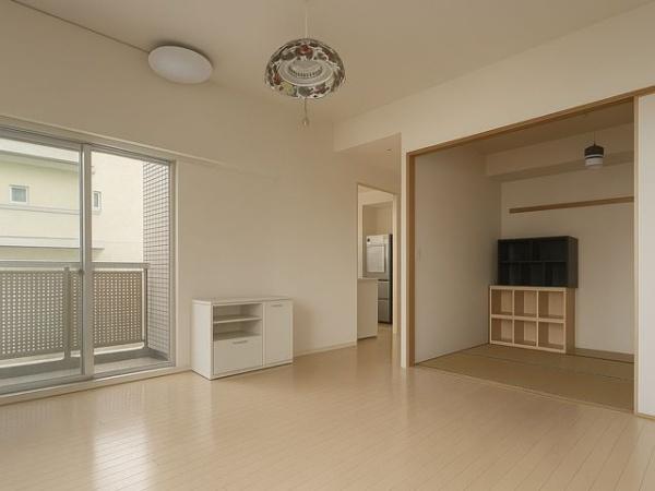 ルネッサなんばタワー