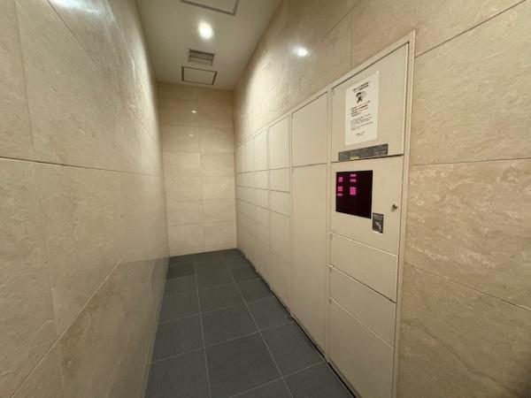 ルネッサなんばタワー