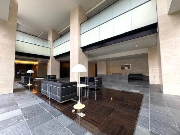 ルネッサなんばタワー