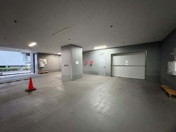 ルネッサなんばタワー