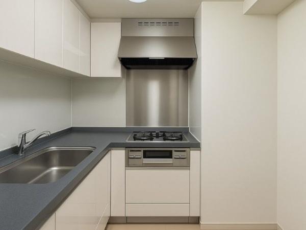 ルネッサなんばタワー