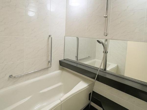 ルネッサなんばタワー