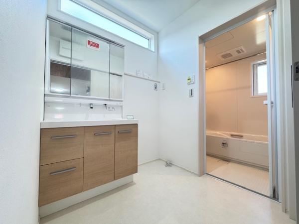 生駒郡斑鳩町龍田南5丁目　新築戸建　2号棟