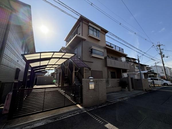 橿原市上品寺町の中古一戸建て