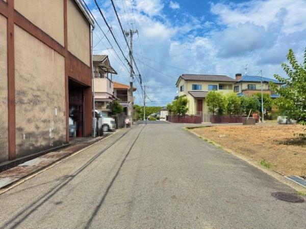 北葛城郡上牧町松里園２丁目の土地