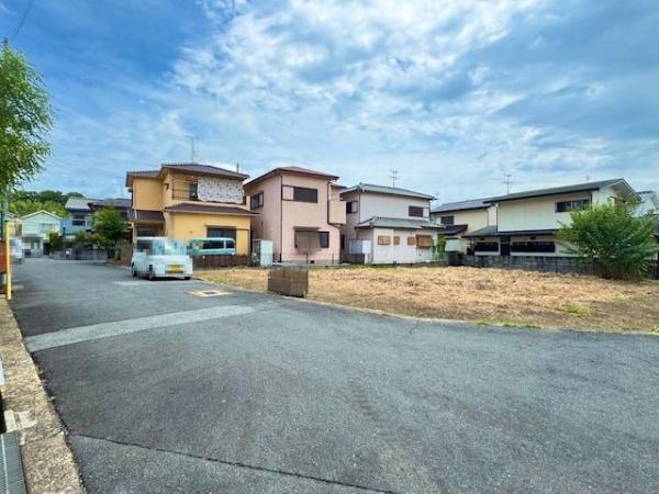 北葛城郡上牧町松里園２丁目の土地