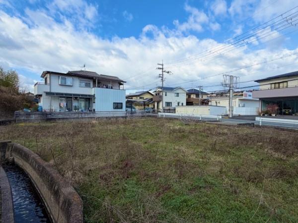 香芝市穴虫の土地