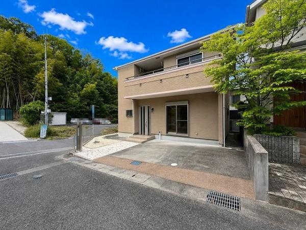 天理市櫟本町の中古一戸建て