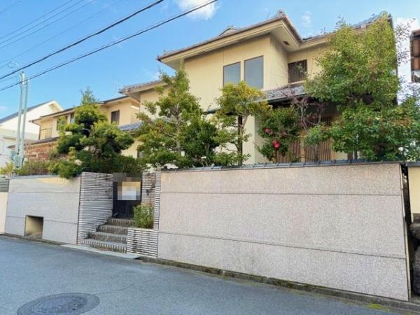 香芝市西真美３丁目の土地