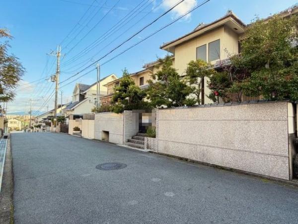 香芝市西真美３丁目の土地
