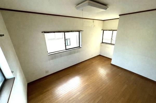 橿原市中曽司町の中古一戸建て