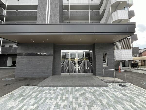 イングス桜井駅前