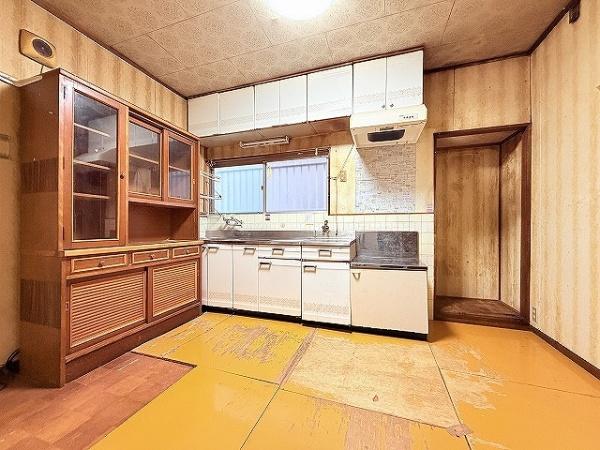 橿原市葛本町　中古テラスハウス