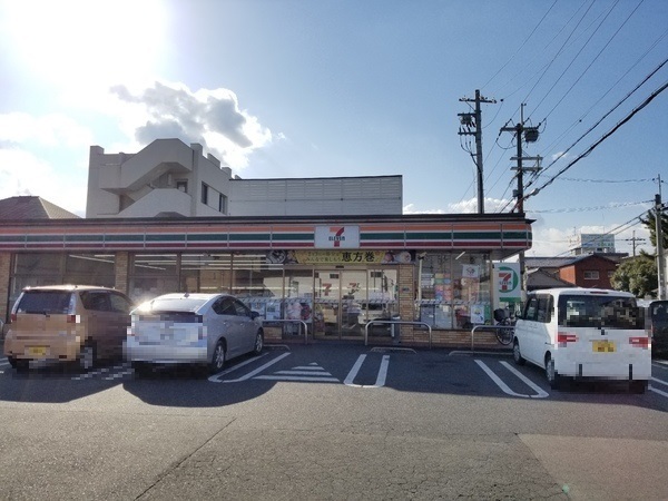 朝日プラザシティ南大和イーストウイングA棟(セブンイレブン大和高田今里町店)