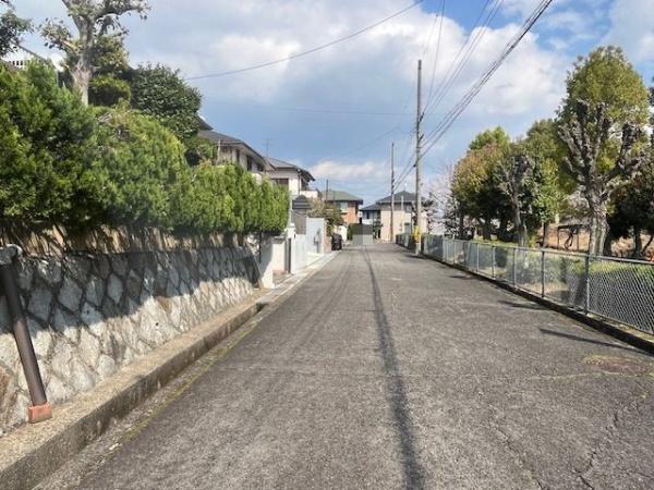 北葛城郡上牧町桜ヶ丘1丁目　中古戸建