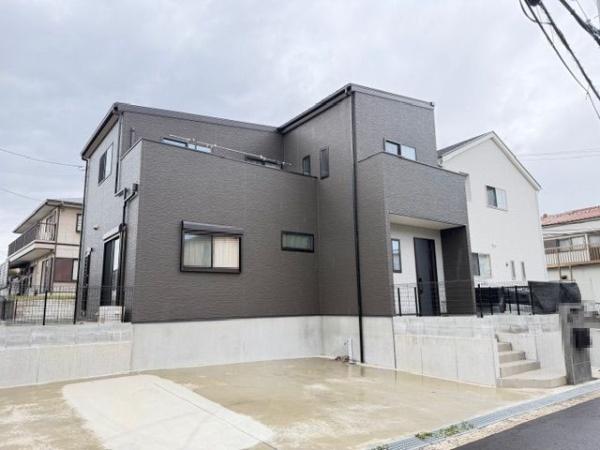 北葛城郡上牧町松里園2丁目　中古戸建