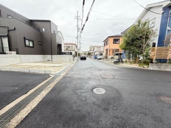 北葛城郡上牧町松里園2丁目　中古戸建