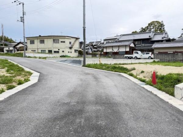 北葛城郡広陵町大字三吉の土地