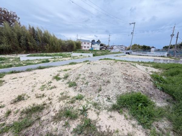 北葛城郡広陵町大字三吉の土地