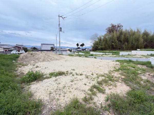 北葛城郡広陵町大字三吉の土地