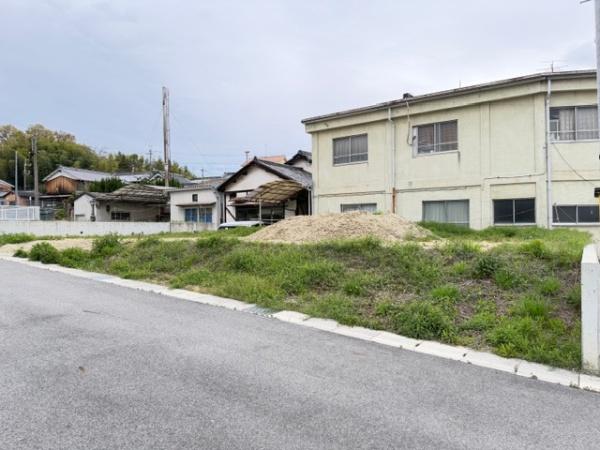 北葛城郡広陵町大字三吉の土地