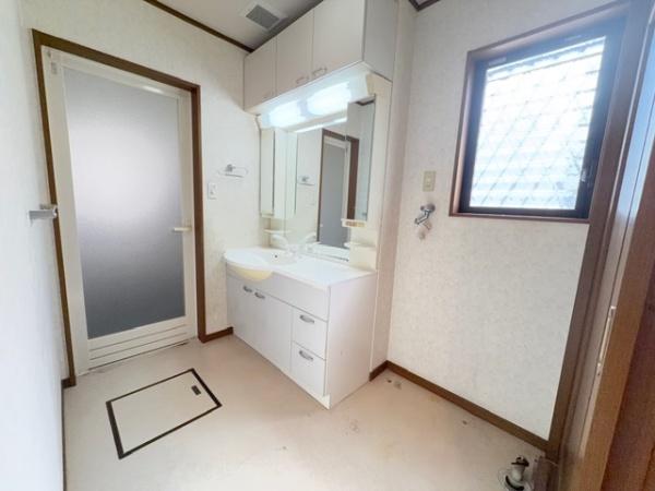 香芝市旭ヶ丘1丁目　中古戸建