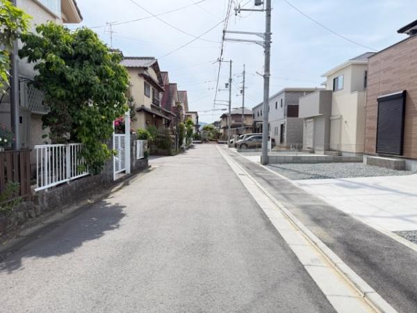 生駒郡第4斑鳩町目安北1丁目　新築戸建　2号棟