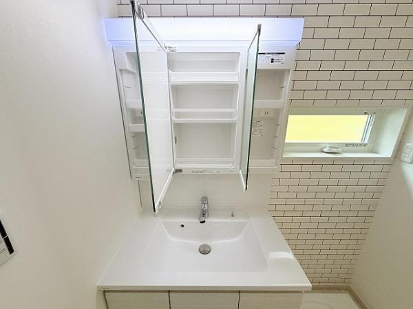 橿原市菖蒲町4丁目　新築戸建