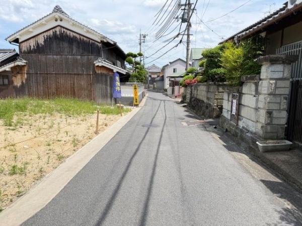 北葛城郡広陵町大字三吉の土地
