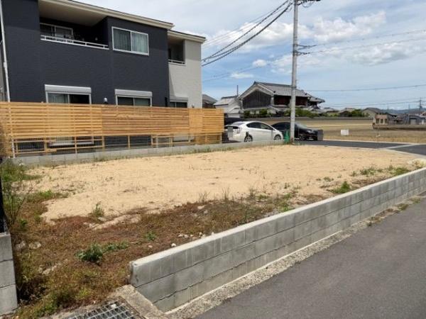 北葛城郡広陵町大字三吉の土地