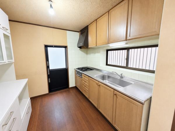 橿原市新口町　中古戸建