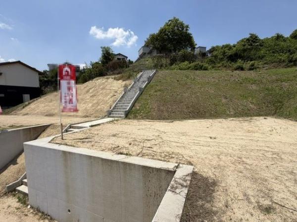 生駒郡斑鳩町龍田西３丁目の土地