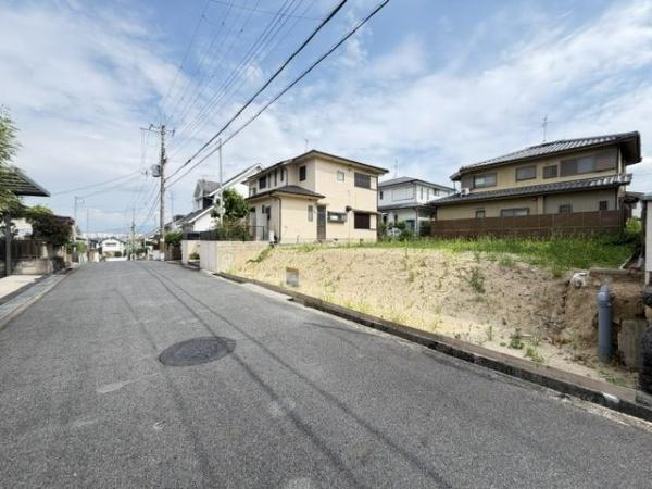 香芝市西真美３丁目の土地
