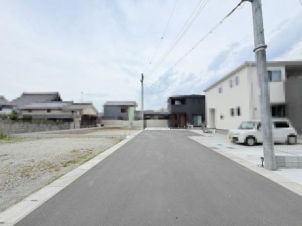 天理市長柄町2期　1号棟　新築戸建