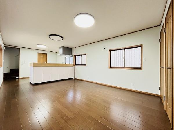 橿原市内膳町３丁目の中古一戸建て