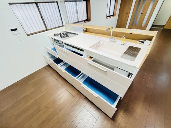 橿原市内膳町３丁目の中古一戸建て