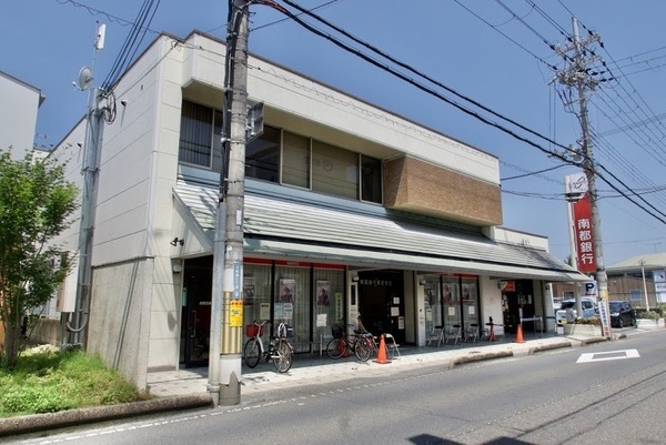香芝市すみれ野１丁目の土地(南都銀行香芝支店)