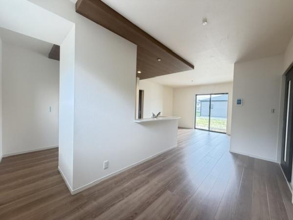 香芝市高　新築戸建　2号棟