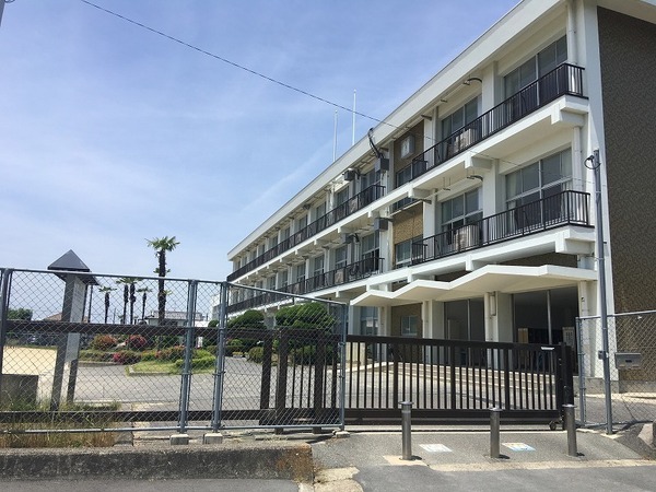 磯城郡三宅町大字伴堂の中古一戸建て(三宅町立三宅小学校)