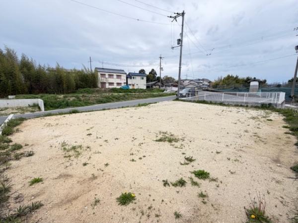 北葛城郡広陵町大字三吉の土地