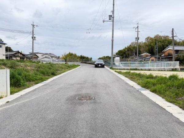 北葛城郡広陵町大字三吉の土地