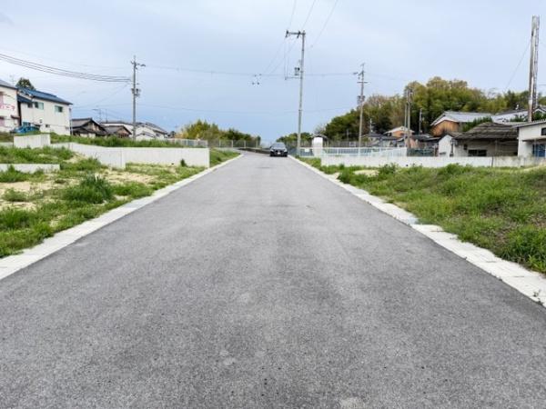 北葛城郡広陵町大字三吉の土地