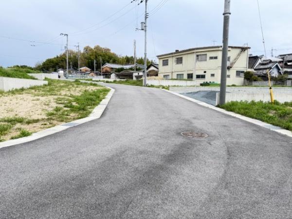 北葛城郡広陵町大字三吉の土地