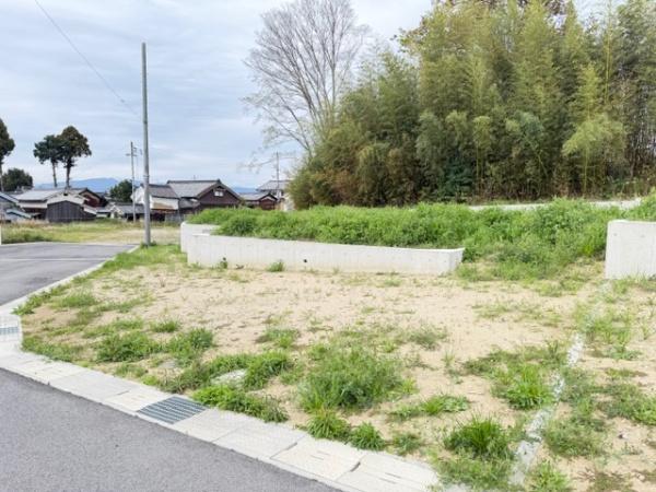 北葛城郡広陵町大字三吉の土地